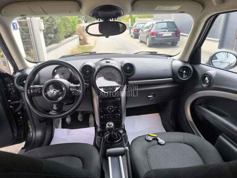 MINI Countryman - fotografija 26