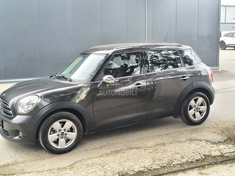 MINI Countryman - fotografija 10