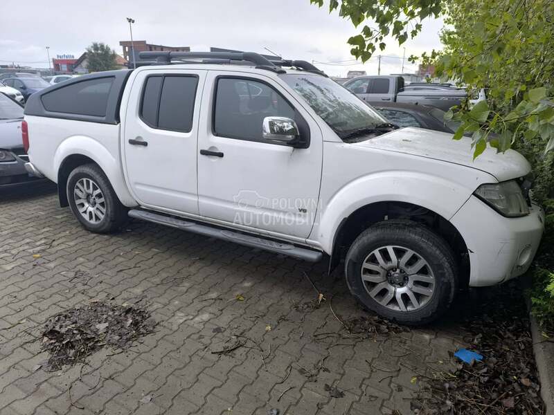 Nissan Navara - fotografija 1