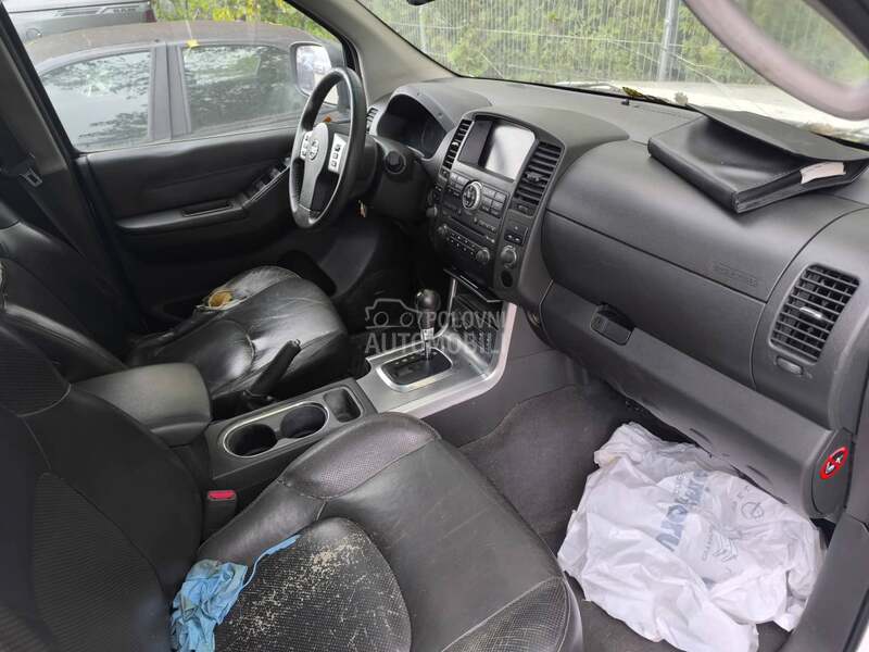 Nissan Navara - fotografija 6