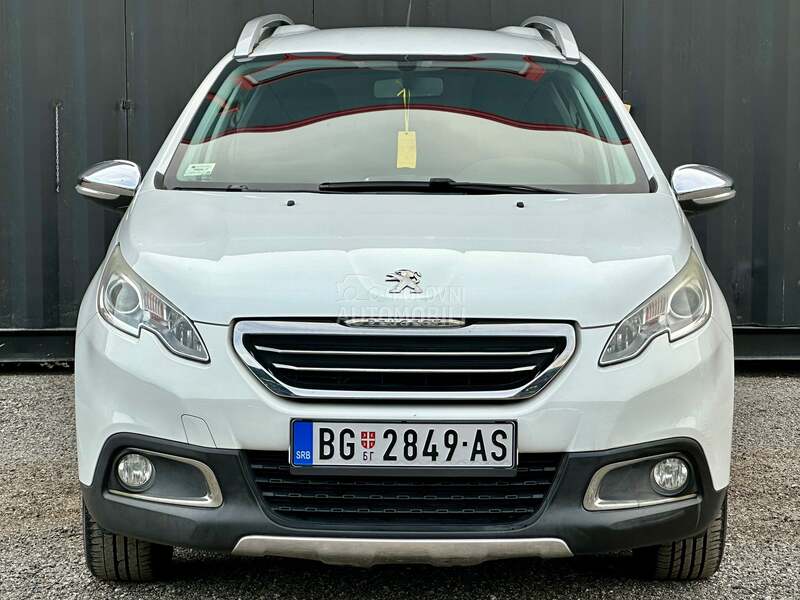Peugeot 2008 - fotografija 1