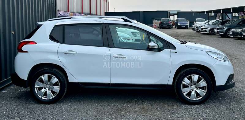 Peugeot 2008 - fotografija 6